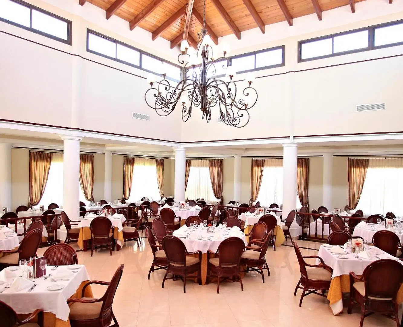 Hotel Bahia Principe Grand Turquesa Punta Cana Dominikánská republika